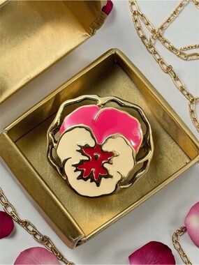 Avon 1990 Full Bloom Pansy Brooch